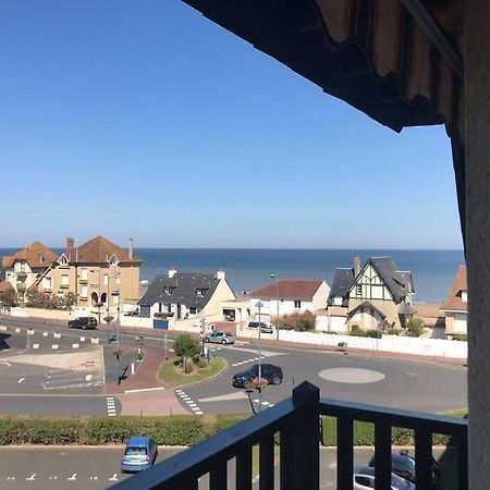 Trés bel appartement avec vue mer Villers-sur-Mer Extérieur photo